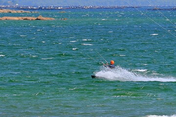 Kitesurfing on the island of Arousa, Galicia, Spain November 14, 2025 © GenadiyGM