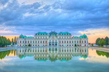 Naklejka premium Belvedere Palace in Vienna, Austria