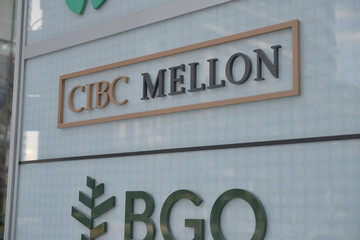 Naklejka premium directory pylon sign incl CIBC Mellon and BGO at One York Street, Toronto