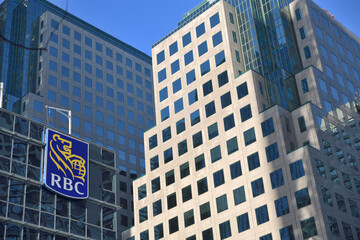 Obraz premium grid geometric window arrangement at Water Park Place and corporate logo sign of Royal Bank of Canada (RBC WaterPark Place), Toronto