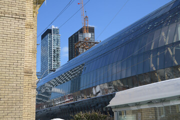 Naklejka premium historic yellow brick wall and sleep Galleria Italia canopy designed by Frank Gehry at the Art Gallery of Ontario, Toronto