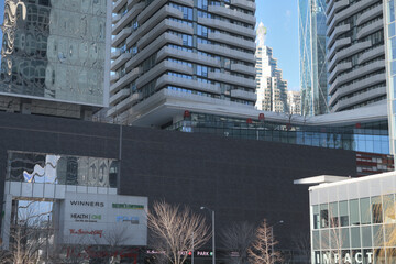 Obraz premium directory of businesses outside One York (viewed across Love Park), or looking northeast from Queens Quay W, near York St, Toronto