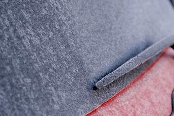 凍り付いた車のボディ　寒冷地