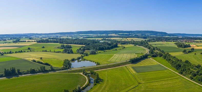 Das Jagsttal rund um Schwabsberg im w&uuml;rttembergischen Ostalbkreis aus der Vogelperspektive