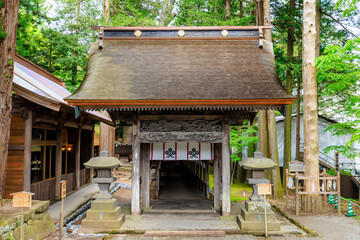 初夏の諏訪大社 上社 本宮　長野県諏訪市　Suwa Taisha Shrine in early summer. Kamisha. Main shrine. Nagano Pref, Suwa City.