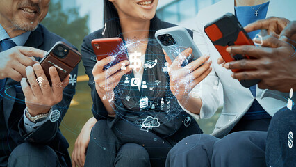 スマホ、スマートフォン、ネットワーク、DX、IoT、アプリ、SNS、グローバル、会話、翻訳、ワイヤレス、通信、テクノロジー、グループ、チームワーク、ビジネス、多国籍、仲間、ビジネスパーソン、デジタル、データ、クラウド、AI、ストレージ、共有、ERP、IT、システム、未来、携帯電話、モバイル、男性、女性、外国人、日本人、無線、回線、オンライン、セキュリティ、ソーシャルメディア、アイコン、人物、サイバ © metamorworks