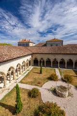 Fototapeta premium La Romieu cloister, historical French abbey architecture