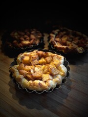 apple tart with cinnamon