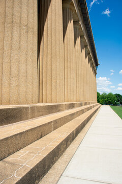 USA, Tennessee, Nashville, Row of column at the Parthenon