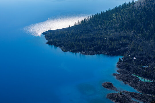 USA, Oregon, Calm blue surface of Crater lake