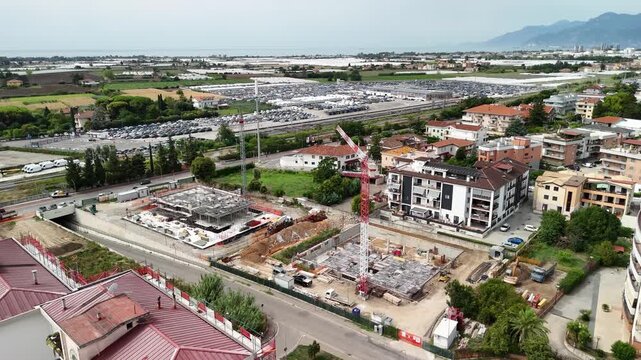 drone, immagini di cantiere in costruzione in citt&agrave;. Campania. Italia