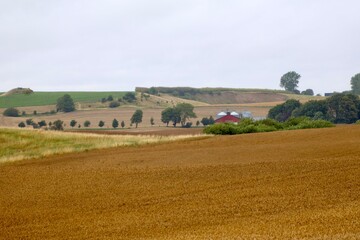 Felder und H&uuml;gel