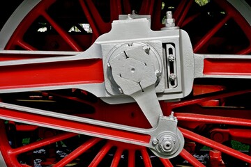 Speichenrad - Treibstange - Dampf-Lokomotive