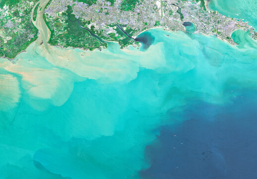 One of the World&rsquo;s Largest Coastal Megacities &mdash; Mumbai from Space