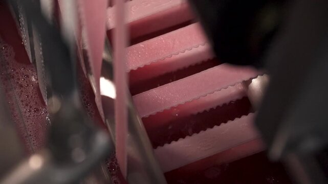 elastic bands to be machine dyed pink