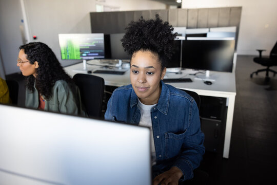 Businesswoman working in a Modern Office