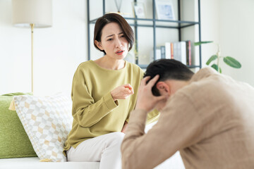 Obraz premium 夫婦喧嘩