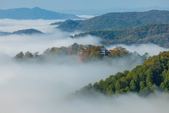 備中松山城」の写真素材 | 934件の無料イラスト画像 | Adobe Stock