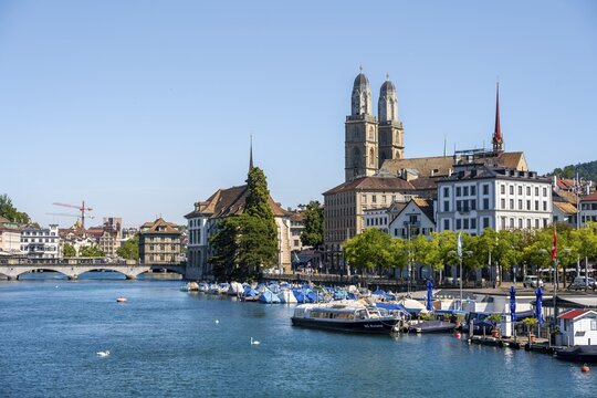 Grossm&uuml;nster, city view with Limmat, city centre, Zurich, Switzerland