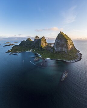 Tr&aelig;na Island, Traena, Sanna, Helgeland Coast, Nordland, Norway
