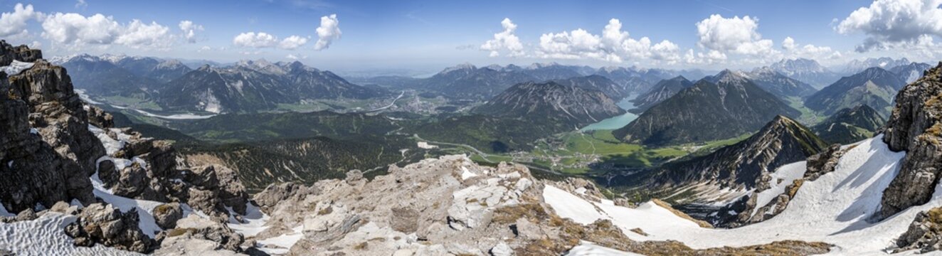 Panorama, view at the summit of Thaneller, view of mountains with Plansee and the town of Reutte, mountain landscape, Lechtal Alps, Tyrol, Austria