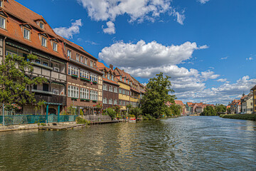 Fototapeta premium Colored houses in Klein-Venedig (Little Venice), historic quarter on the shore of Regnitz river, Bamberg, Bavaria, Germany