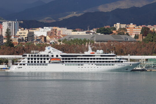 STAR SEEKER (IMO 9904819, MMSI 311001759) is a passenger (cruise) ship built in 2025, operated by Windstar Cruises, moored in the port of Malaga, Spain in December 2025