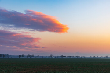Wieczorne niebo nad równiną © Katarzyna