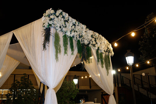 Jewish Chuppah outdoor wedding. Wedding ceremony organization.