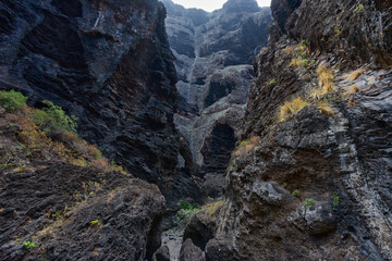 Obraz premium Narrow trail in Masca canyon