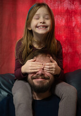 Familienspiel Blinde Kuh