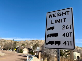 Truck Weight Limit Road Sign  © riehlsnaps