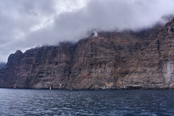 Boats at Los Gigantes cliffs