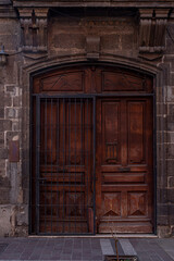 puerta, arquitectura, entrada, madera, viejo, edificio, antig&uuml;edad, casa, antique, house of god, gemas, arco, antiguas, cerrada, muro, caf&eacute;, comentarios, exterior, decoraciones, porton, frente