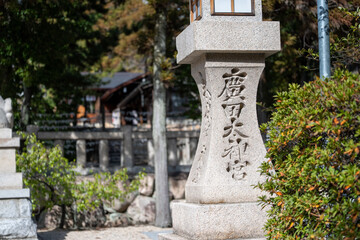 廣田神社の灯篭