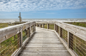 Obraz premium Wooden trail in the Sea Rim State Park, Texas USA