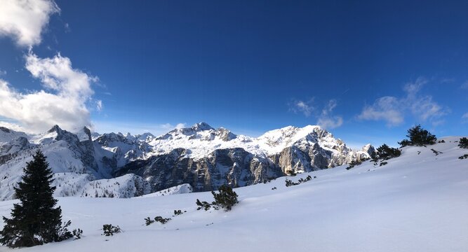 Mrezce, Julian alps, 1965m, winter hiking
