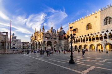 Fototapeta premium View of St. Mark's Square in Venice (Italy)