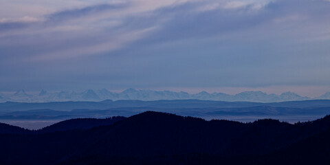 la cha&icirc;ne des Alpes depuis les Vosges