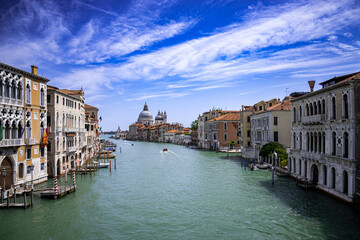 Obraz premium View of Venice from the famous Accademia Bridge (Italy)