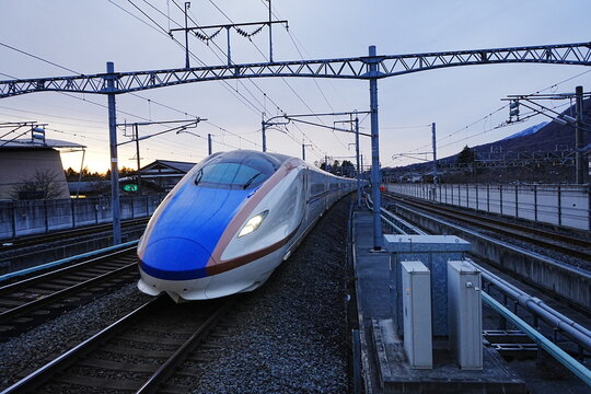 JR East, Hokuriku Shinkansen, Bullet Train, Hakutaka in Japan - 日本 JR東日本 北陸新幹線 はくたか