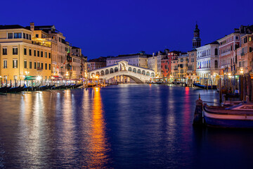 View of the famous Rialto Bridge in Venice (Italy)
