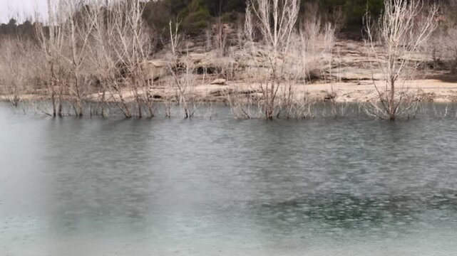 Rain in the Entrepe&ntilde;as reservoir, Pareja, Guad