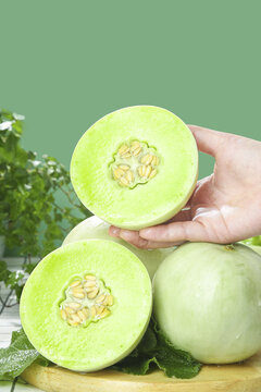 Fresh Green Honeydew Melons from Shandong Province China - Sweet Flesh and Natural Flavor