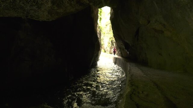 acu&aacute;tico, roca, naturaleza, r&iacute;o, paisaje, cascada, acantilado, viajando, barranca, arroyo, cavas, barrancos, verde, verano, bosque, rio, granada, sierra nevada, monachil, cahorros