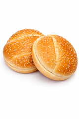 Pains &agrave; burger aux graines de s&eacute;same isol&eacute;s sur fond blanc