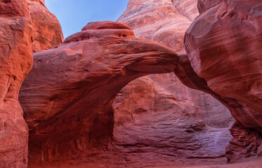 Sand Dune Arch Bounce Light