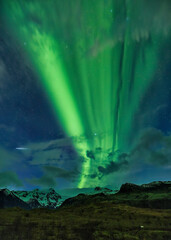 Aurora and Meteor over Sv&iacute;nafellsj&ouml;kull