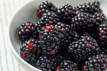 Organic Raw Refreshing Blackberries