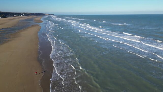 waves crashing on the beach